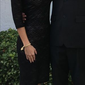 Black dress, tight, pattern